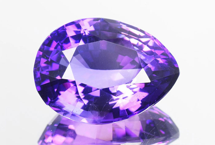 Драгоценный камень: аметист